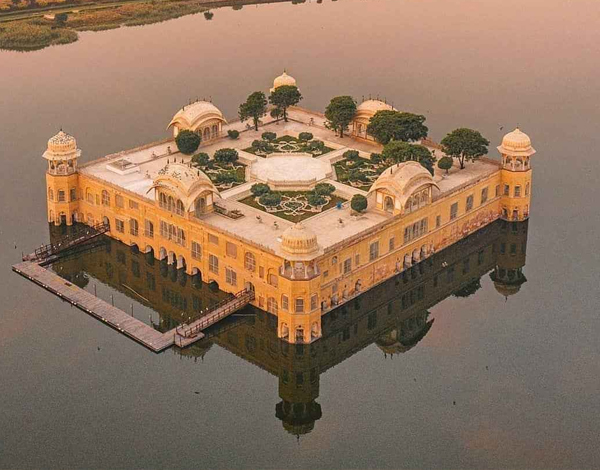 Jal Mahal palace tour